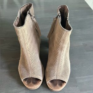 TOMS peep toe tan suede booties